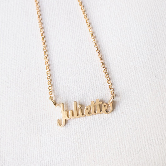 Single Name Necklace