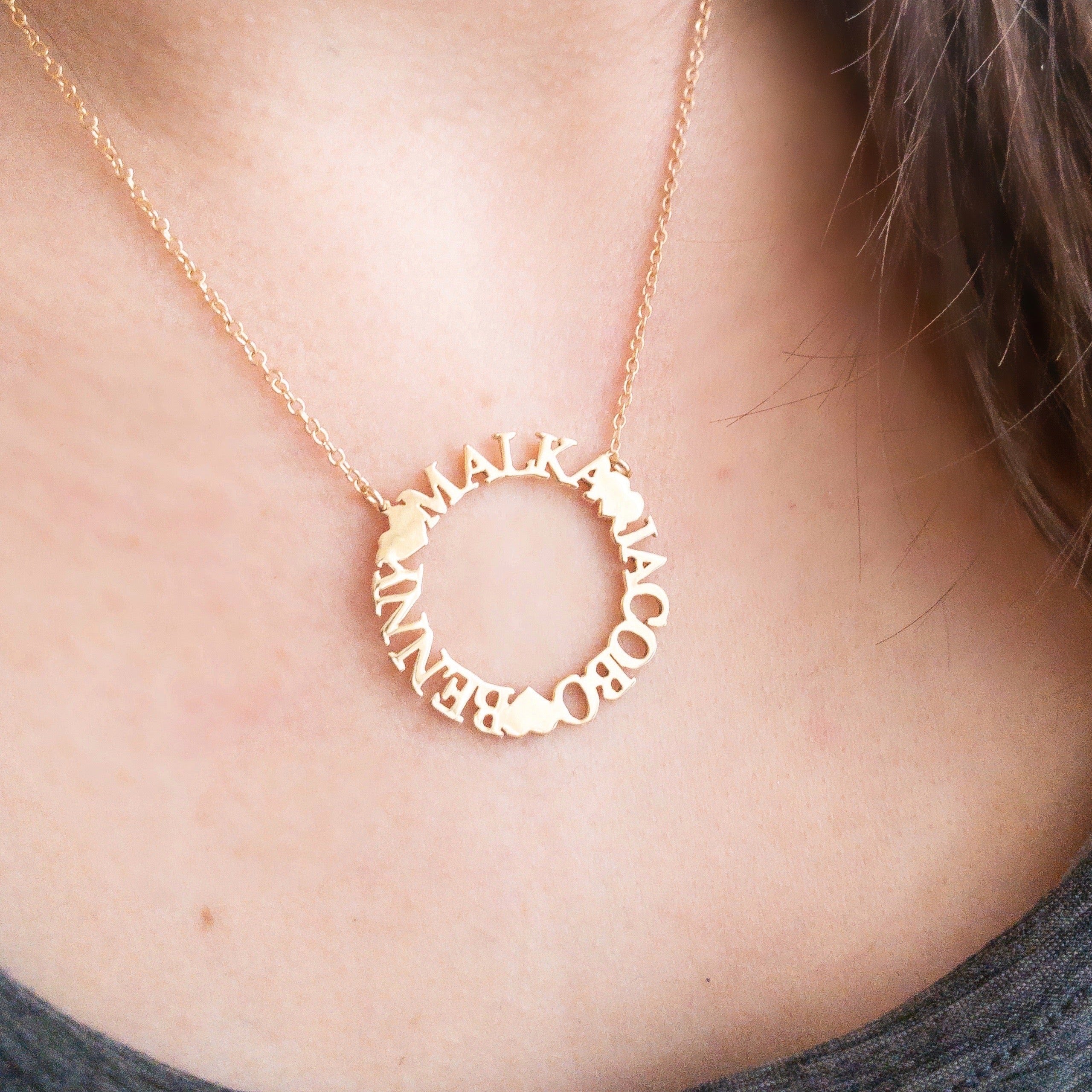 Round name sale necklace