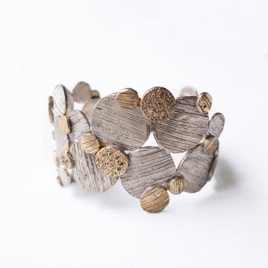 Textured Circle Bracelet